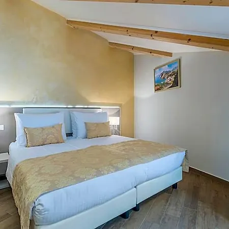 Boutique Melissa Hotel 4*